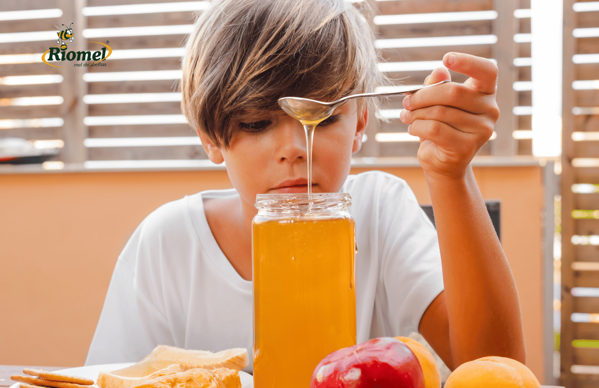 Alimentação saudável para crianças: o doce poder do mel de abelhas